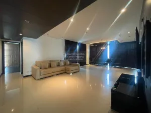 เช่าคอนโด  ฟลูเลอตัน สุขุมวิท BTS-เอกมัย คลองตันเหนือ เขต วัฒนา กรุงเทพ CX-79521