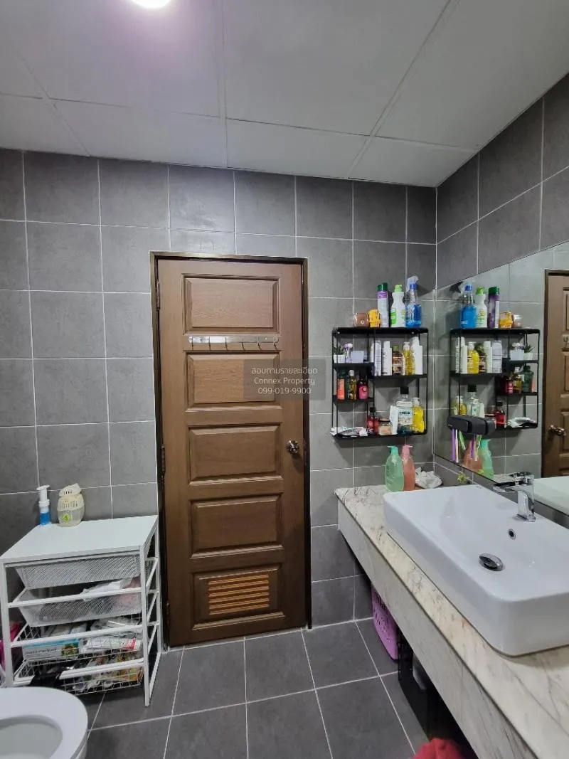 FOR SALE condo , Country Complex , BTS-Bang Na , Phra Khanong , B