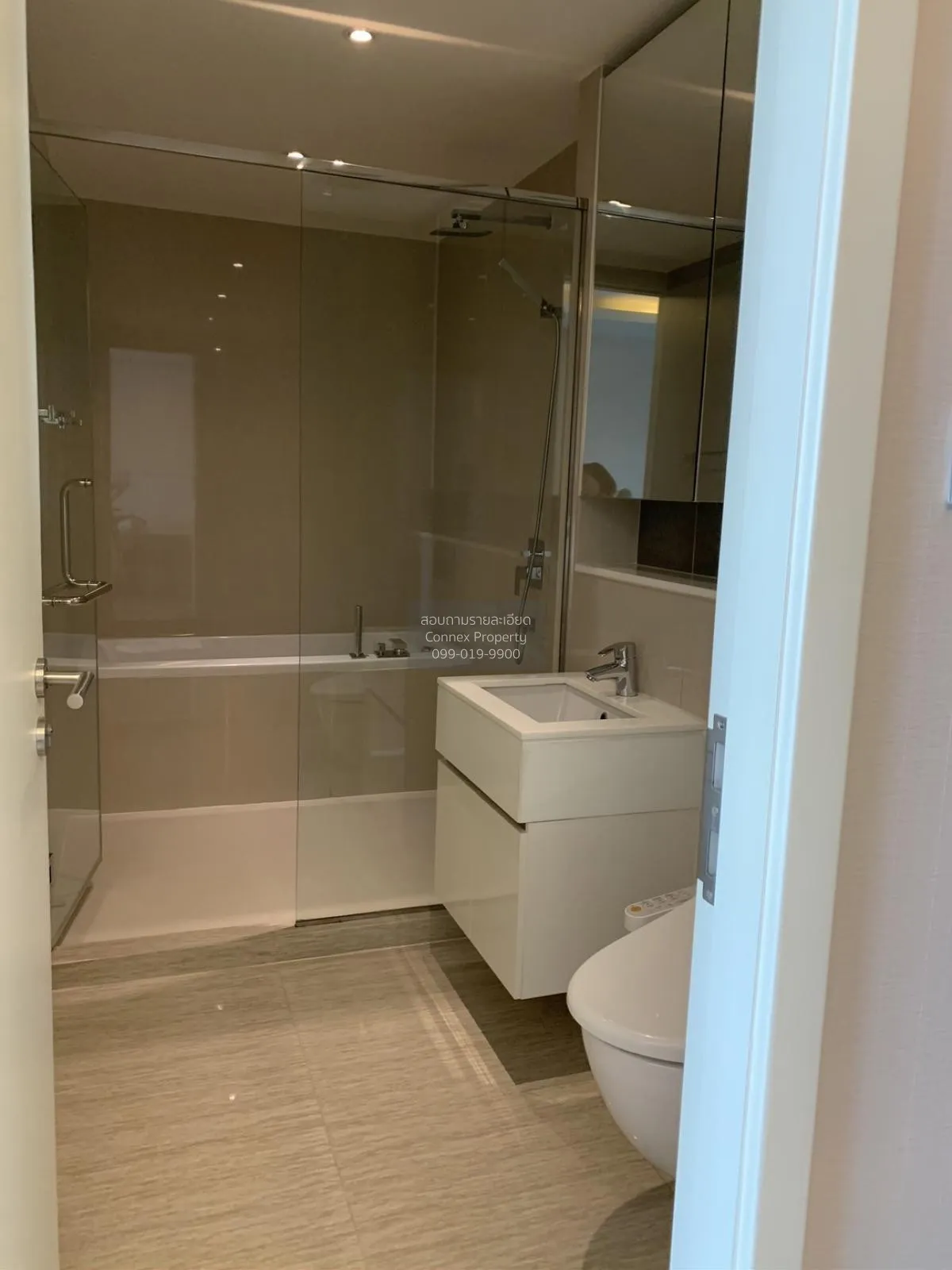 FOR RENT condo , H Sukhumvit 43 , BTS-Phrom Phong , Khlong Tan Nu