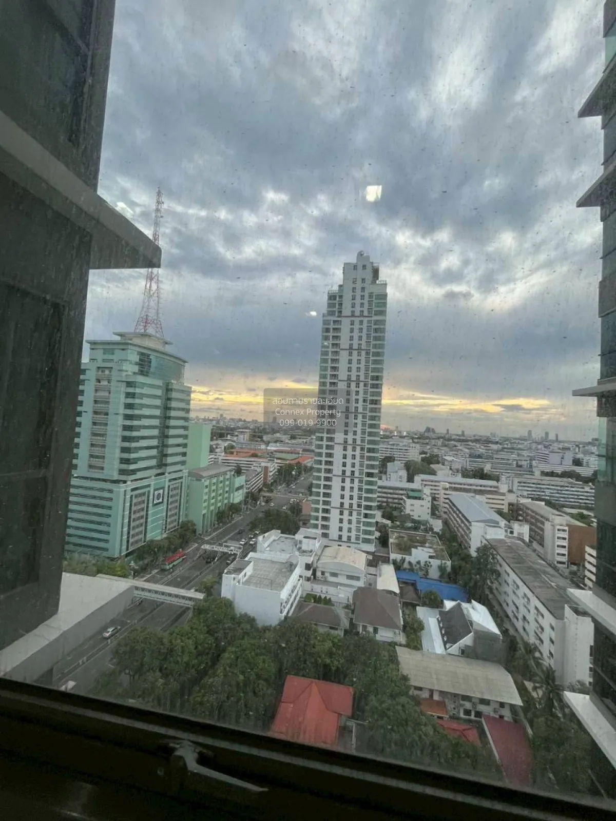 FOR RENT condo , Ideo Mobi Phayathai , BTS-Phaya Thai , Thung Pha