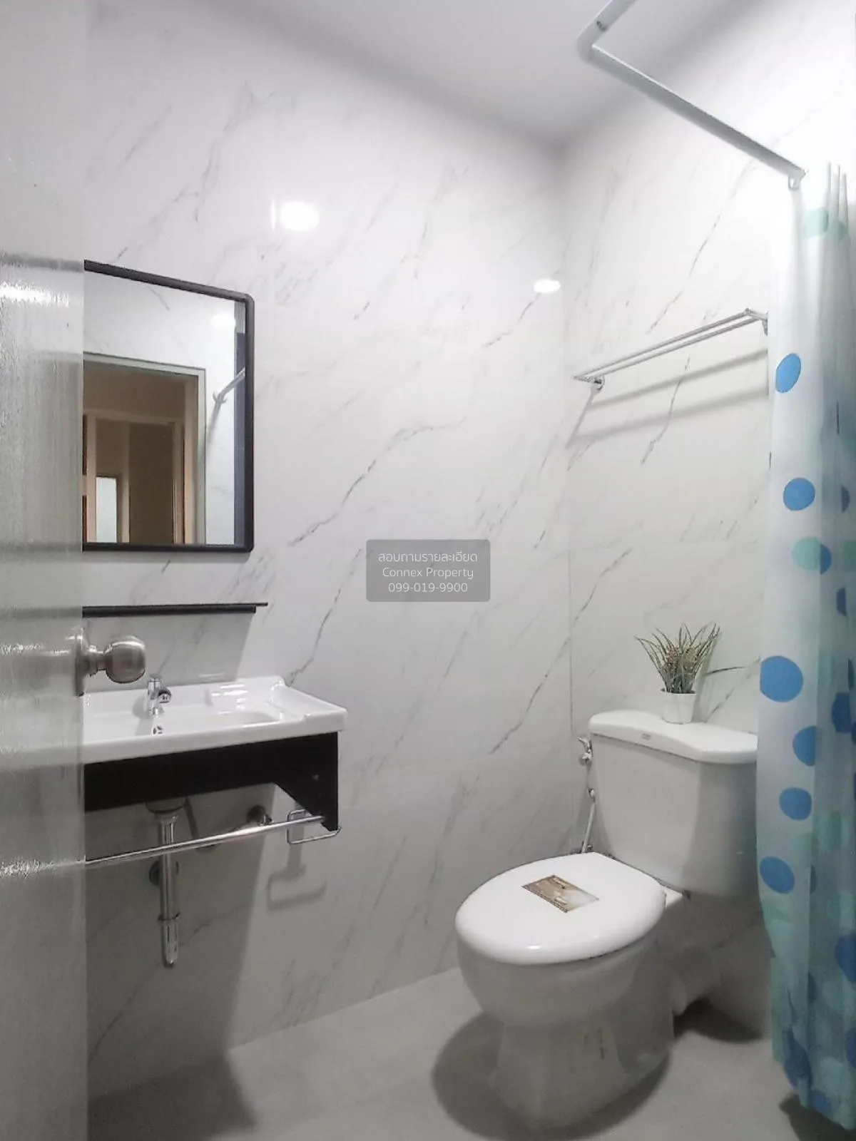 เช่าคอนโด  ไอ-เฮ้าส์ ลากูน่า การ์เด้น MRT-เพชรบุรี บางกะปิ เขต ห้