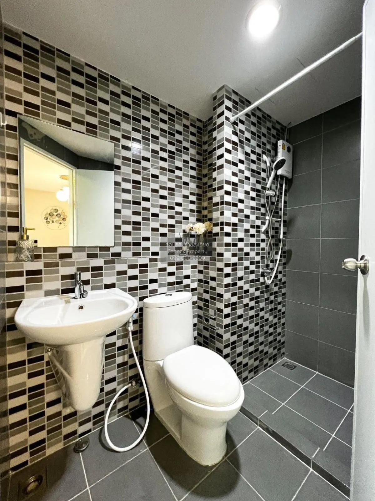 ขายคอนโด  ดีคอนโด รัตนา​ธิเบศร์ MRT-ไทรม้า ไทรม้า เขต ดอนเมือง นน