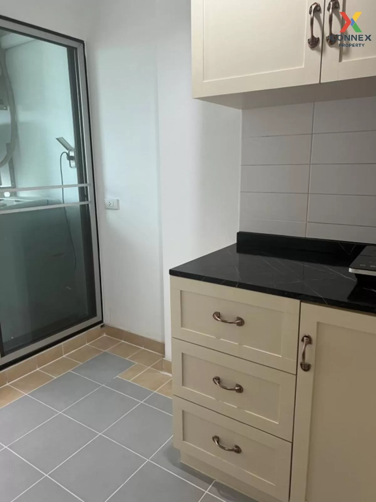 ขายคอนโด  ลุมพินี เพลส รัชดา - ท่าพระ BTS-ตลาดพลู บุคคโล เขต ธนบุ