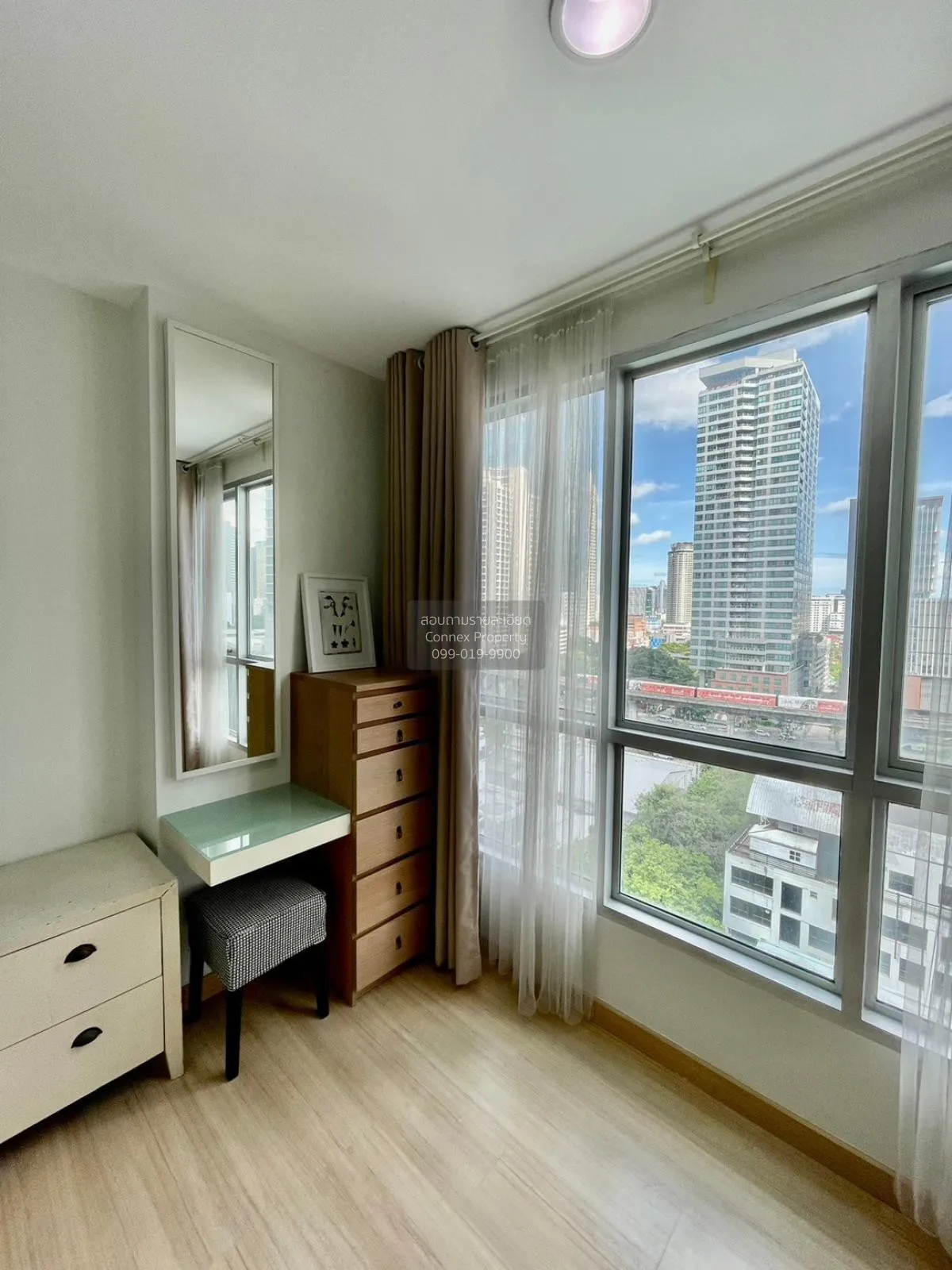 เช่าคอนโด  ไลฟ์ แอท สาทร 10 BTS-ช่องนนทรี สีลม เขต บางรัก กรุงเทพ