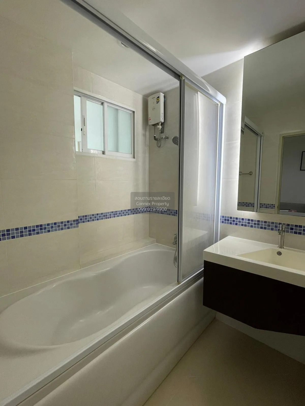 เช่าคอนโด  ไลฟ์ แอท สาทร 10 BTS-ช่องนนทรี สีลม เขต บางรัก กรุงเทพ