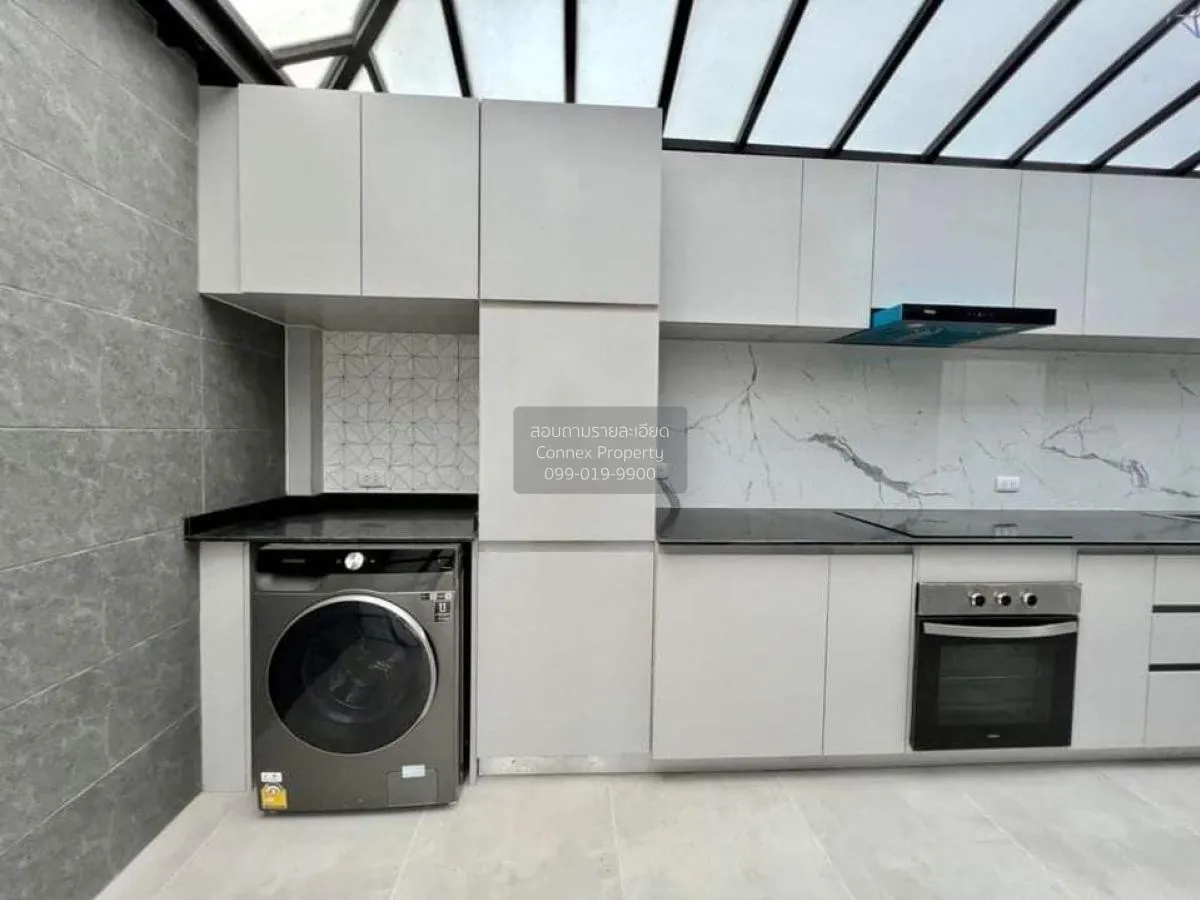 เช่าทาวน์โฮม  เดอะ คอนเนค อัพ 3 ลาดพร้าว 126 MRT-ลาดพร้าว 101 (สา