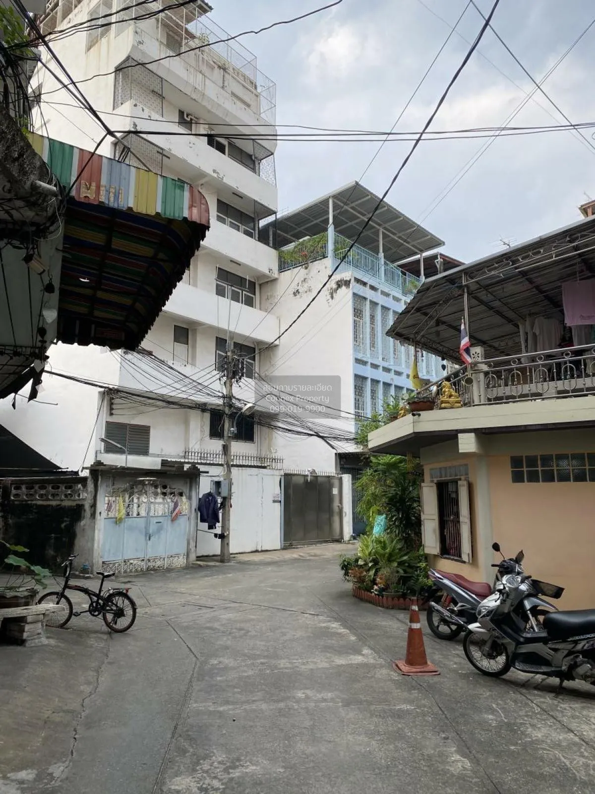 ขายอาคารพาณิชย์  มหาพฤฒาราม เขต บางรัก กรุงเทพ CX-81052