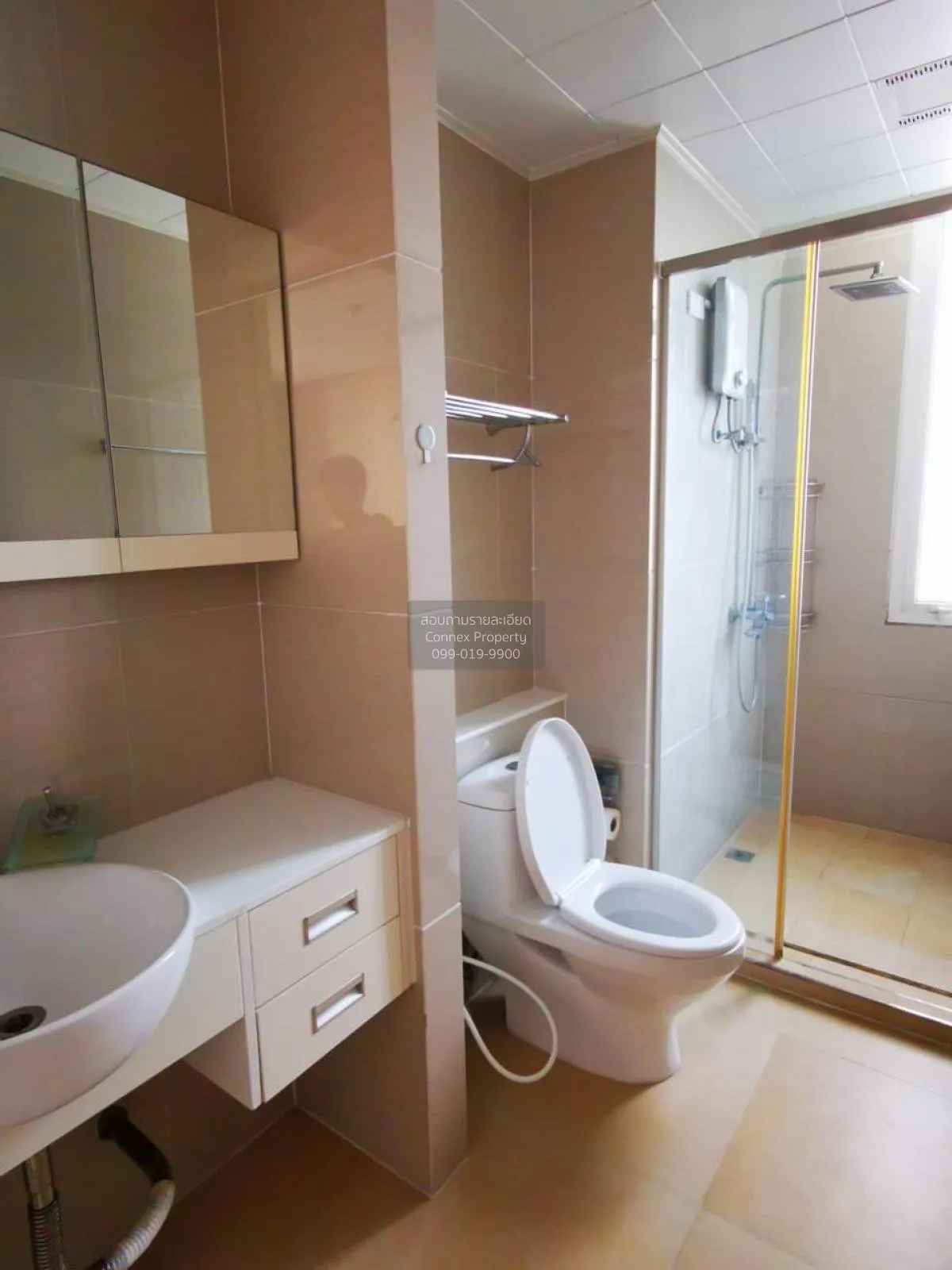FOR RENT condo , TC Green Rama 9 , MRT-Phra Ram 9 , Huai Khwang ,