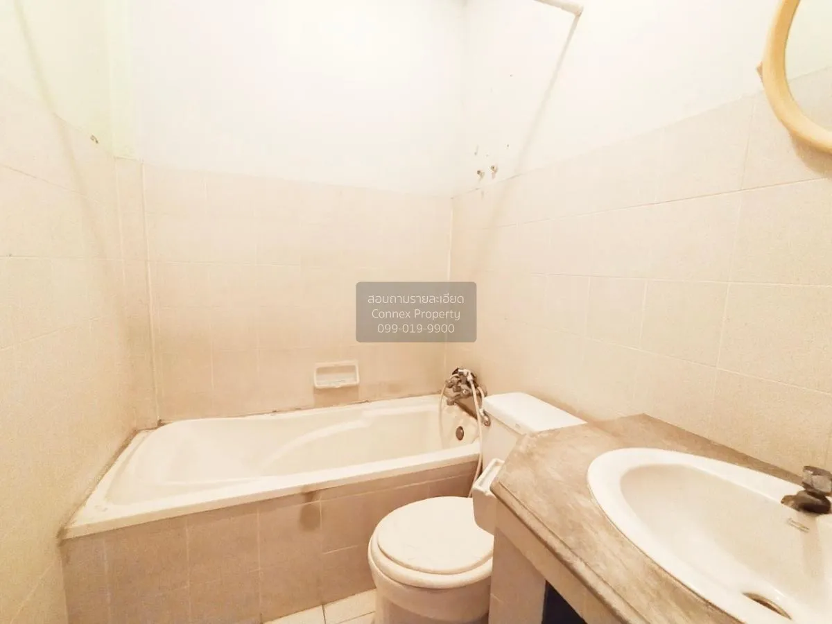 FOR SALE Townhouse/Townhome  ,  Baan Rungkit Villa 5 , nice view 