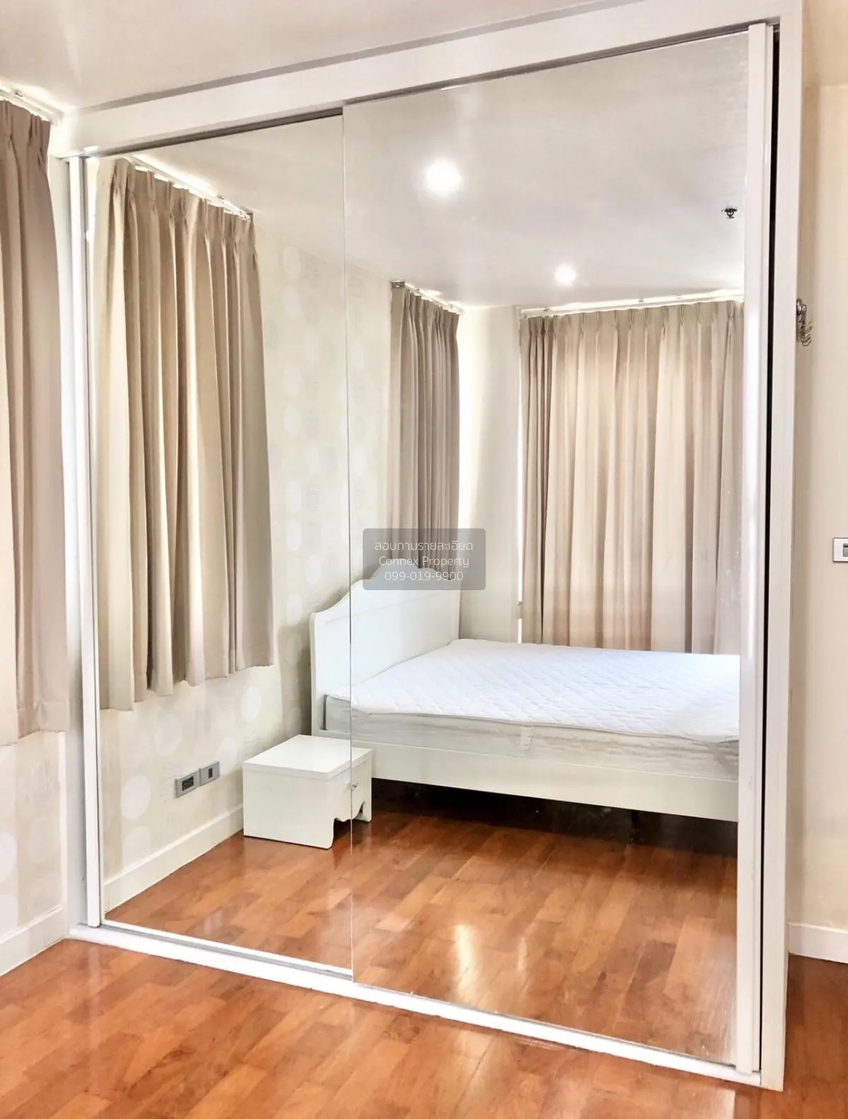 FOR RENT Condo , Baan Siri Silom , BTS-Surasak , Silom , Bang Rak