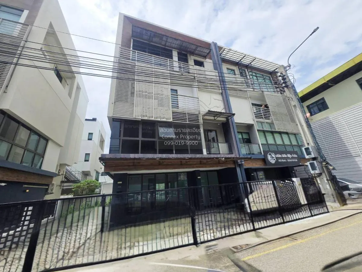 ขายบ้าน  ดิสทริค เอกมัย-รามอินทรา นวลจันทร์ เขต บึงกุ่ม กรุงเทพ C 1