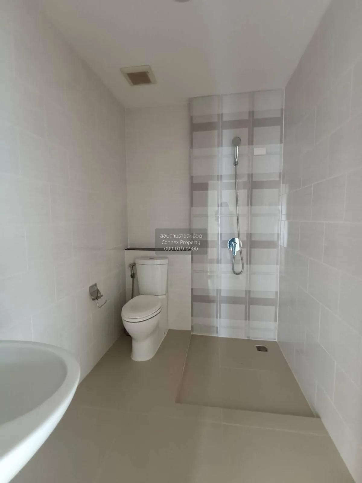 ขายบ้าน  ดิสทริค เอกมัย-รามอินทรา นวลจันทร์ เขต บึงกุ่ม กรุงเทพ C