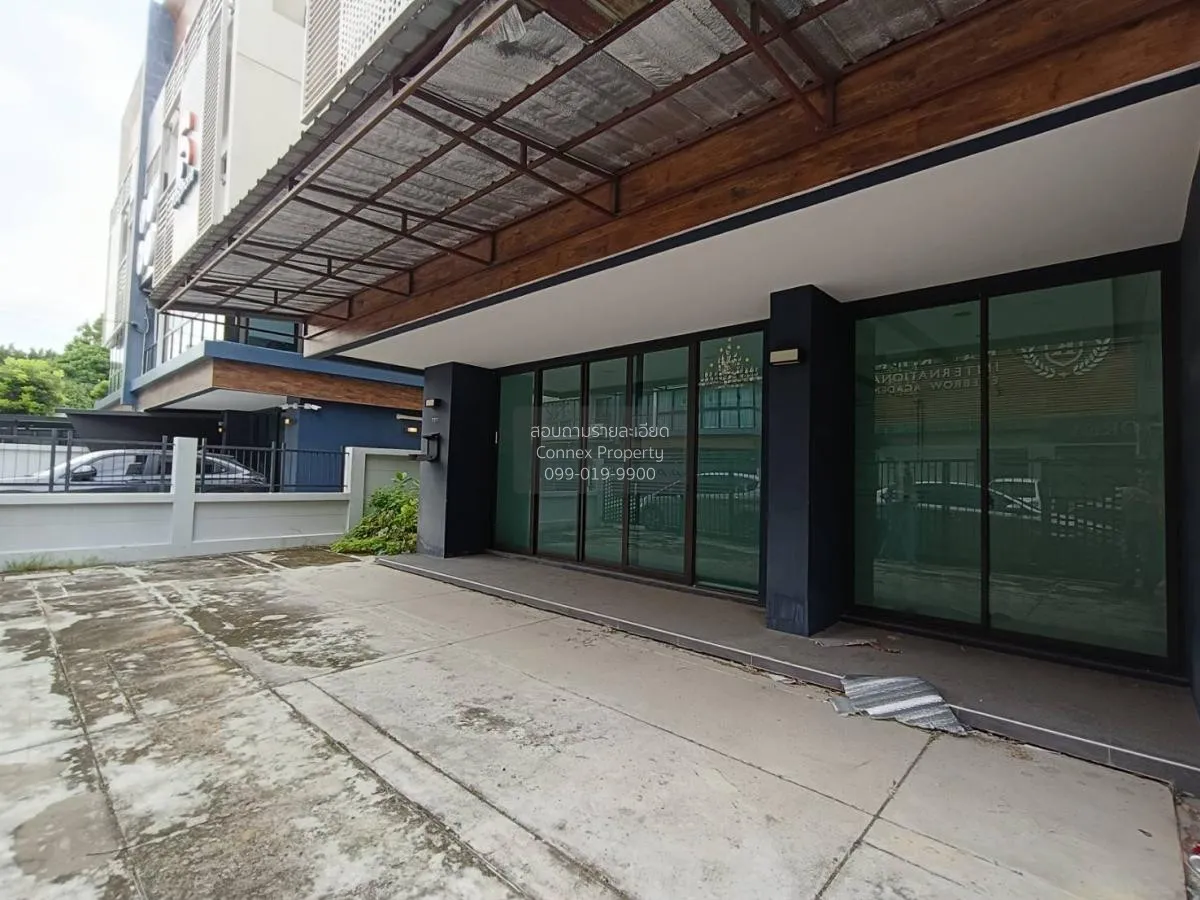 ขายบ้าน  ดิสทริค เอกมัย-รามอินทรา นวลจันทร์ เขต บึงกุ่ม กรุงเทพ C 4