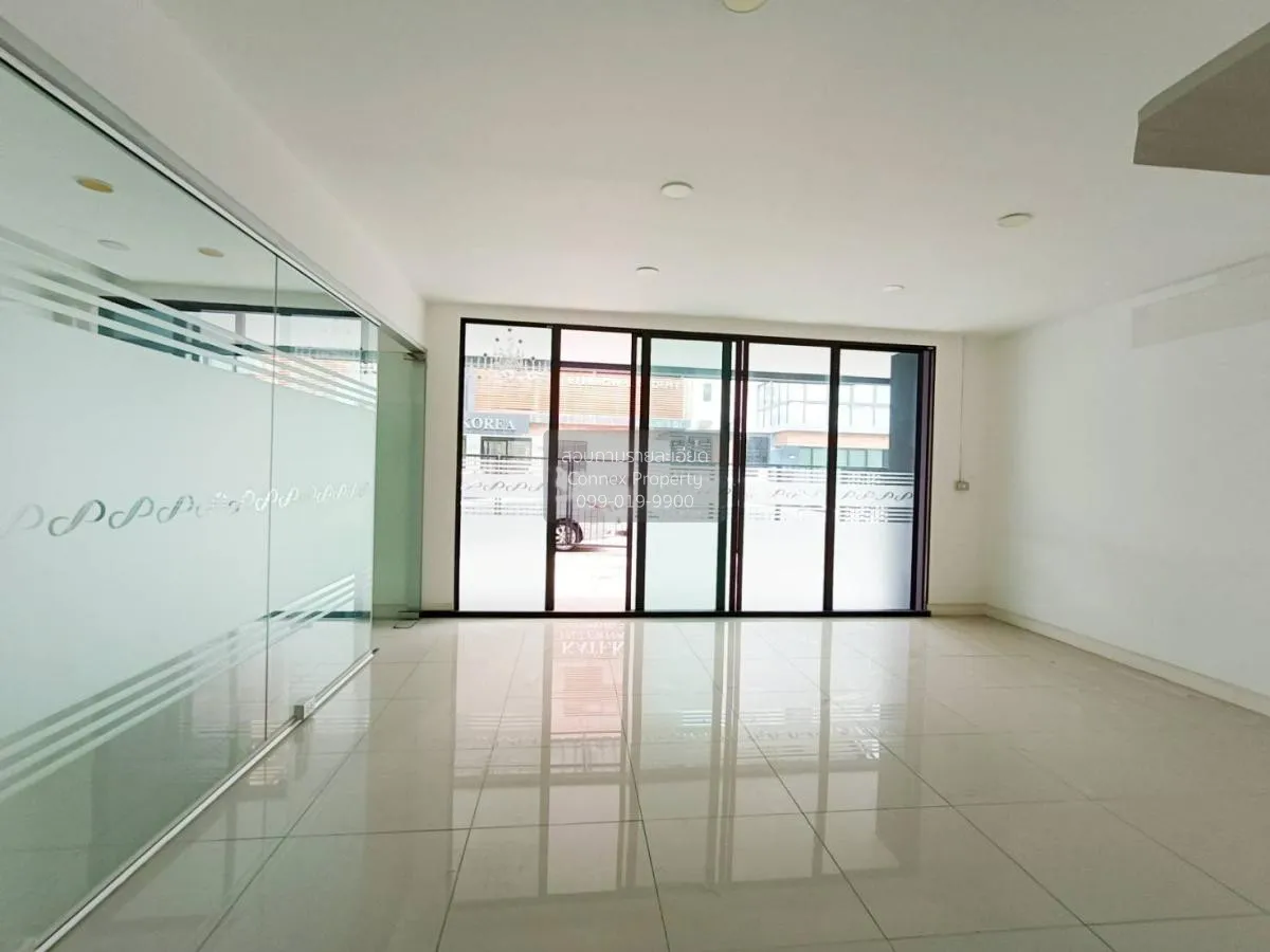 ขายบ้าน  ดิสทริค เอกมัย-รามอินทรา นวลจันทร์ เขต บึงกุ่ม กรุงเทพ C