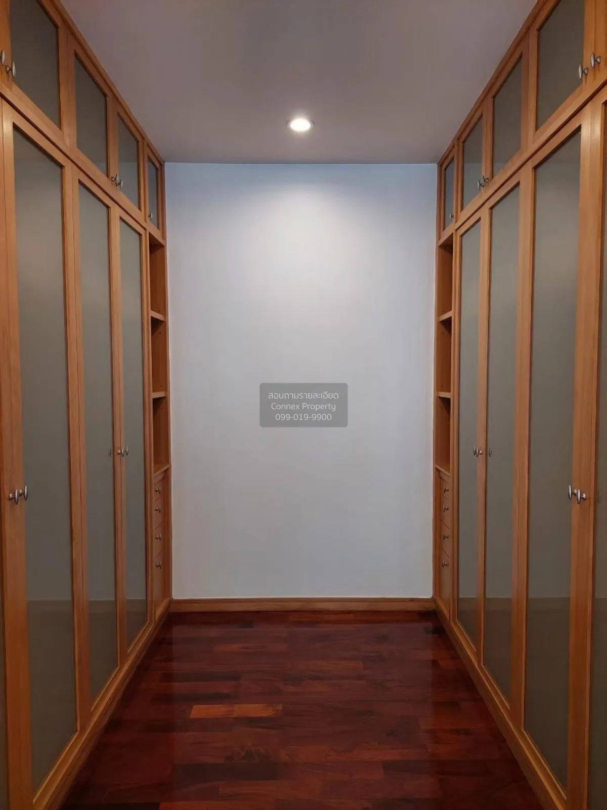 เช่าอพาร์ทเมนท์  เอสเมอรัลดา อพาร์ทเม้นท์ ทุ่งมหาเมฆ เขต สาทร กรุ