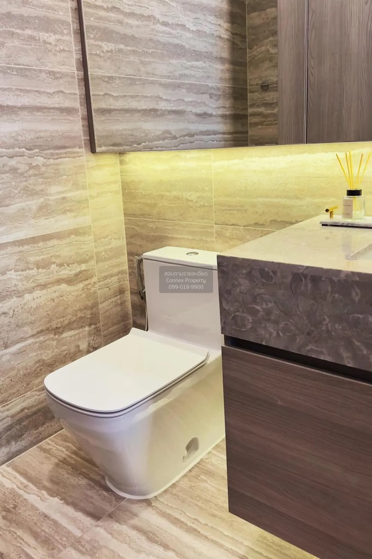 FOR RENT Condo , Celes Asoke , MRT-Sukhumvit , Khlong Toei Nuea ,