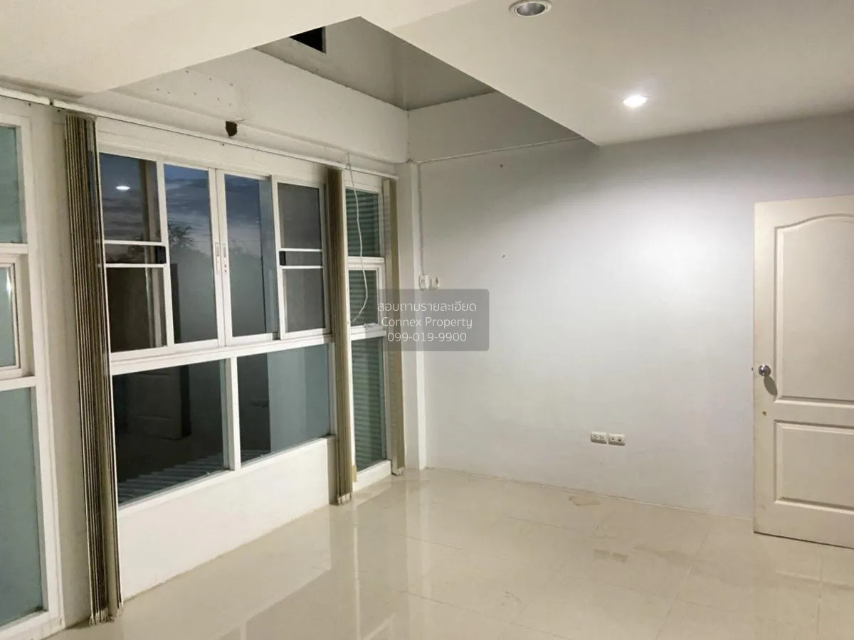 ขายอาคารพาณิชย์  แอทโฮม รามอินทรา คันนายาว เขต คันนายาว กรุงเทพ C