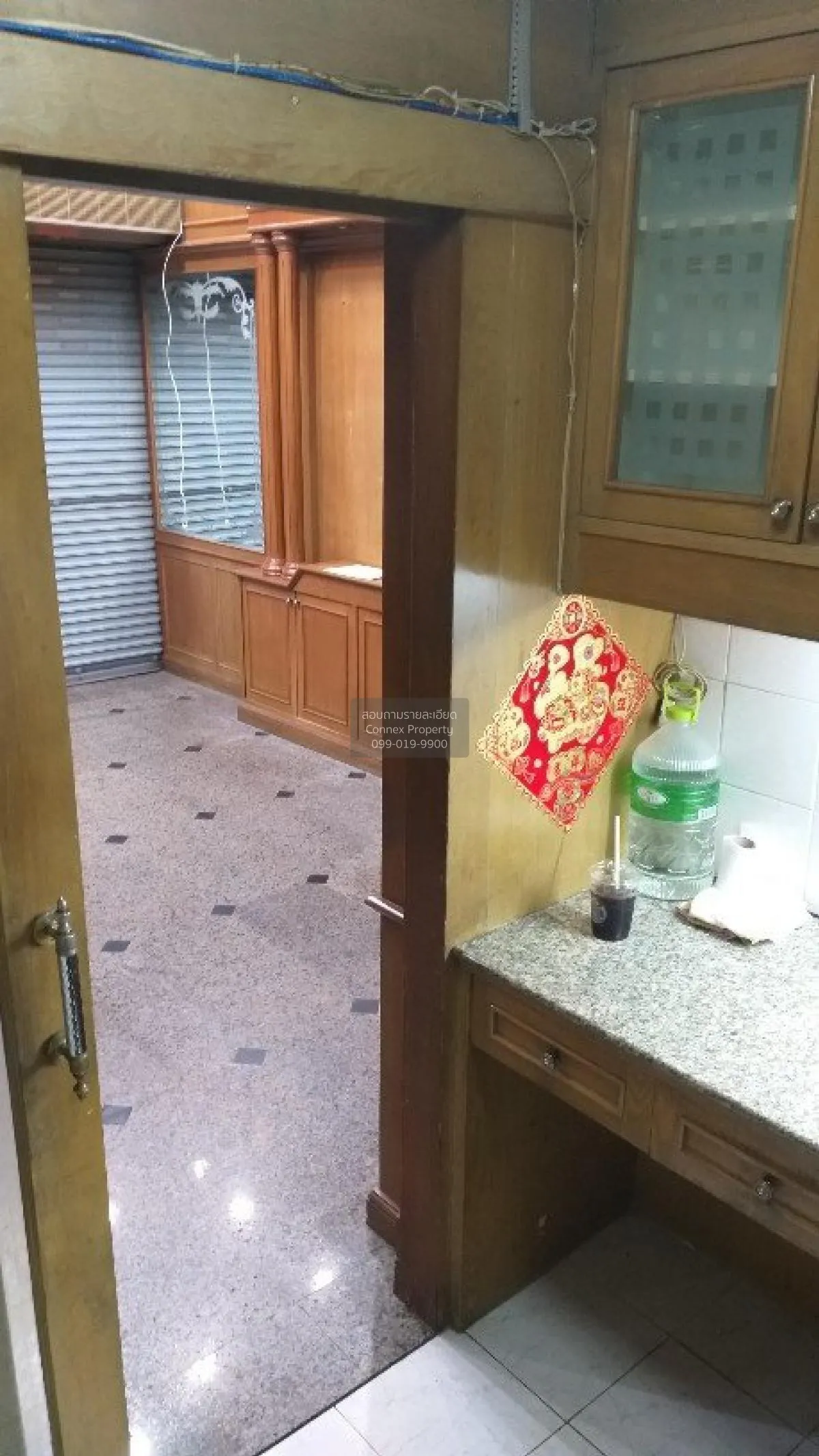 FOR Sale Commercial building, Soi Yaowarat 33, Sam Peng , Samphan 2