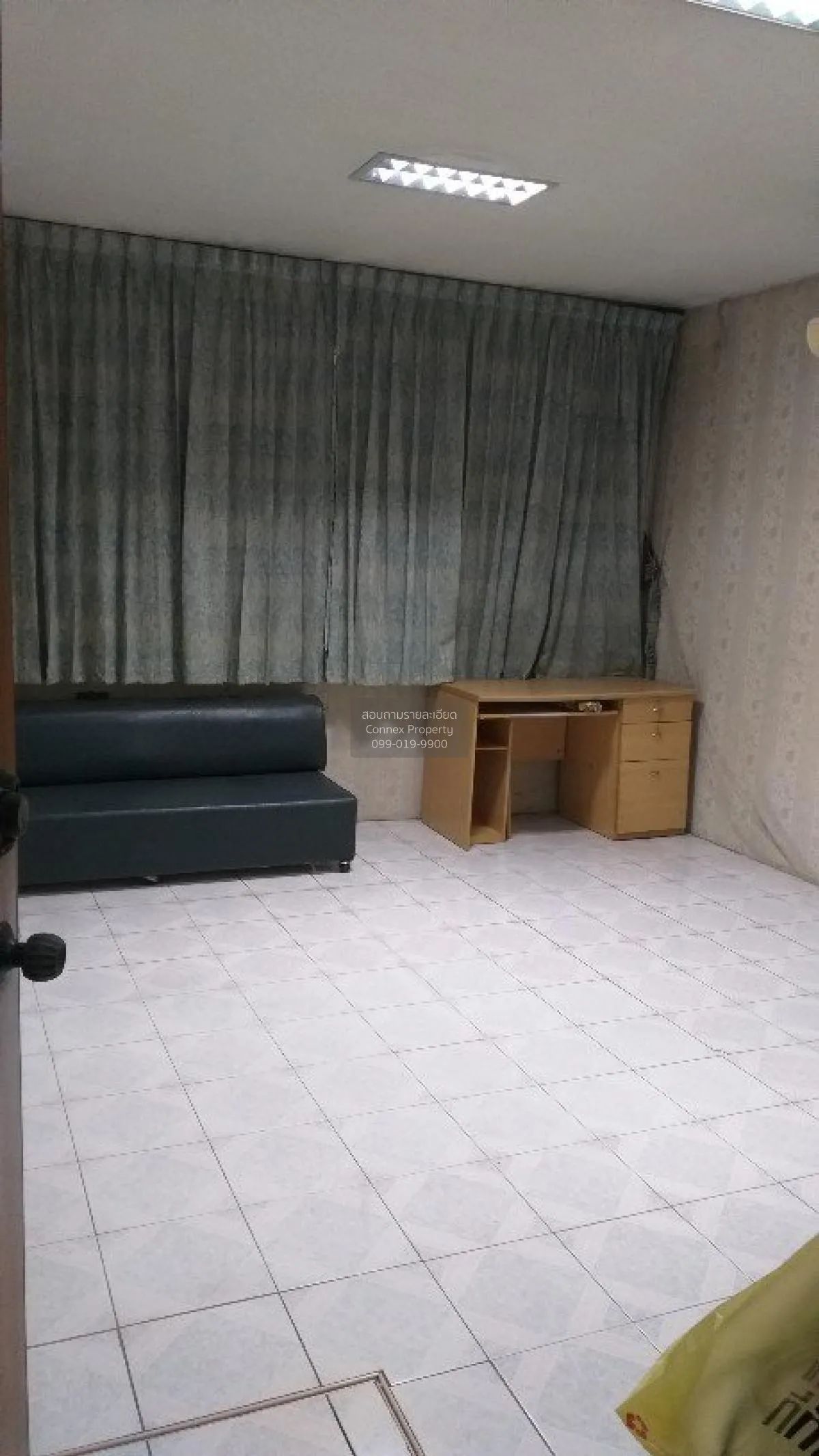 FOR Sale Commercial building, Soi Yaowarat 33, Sam Peng , Samphan 3