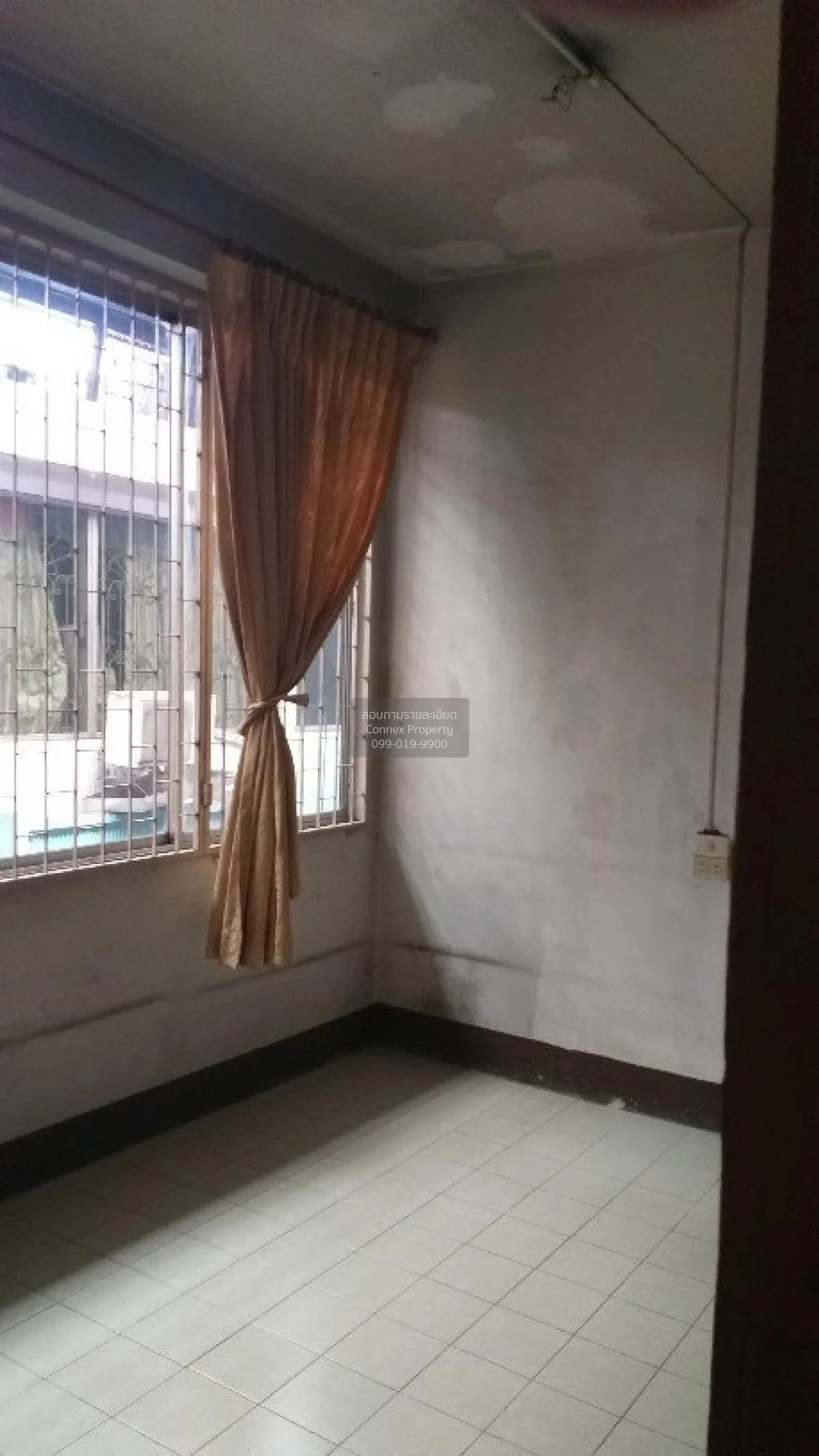 FOR Sale Commercial building, Soi Yaowarat 33, Sam Peng , Samphan