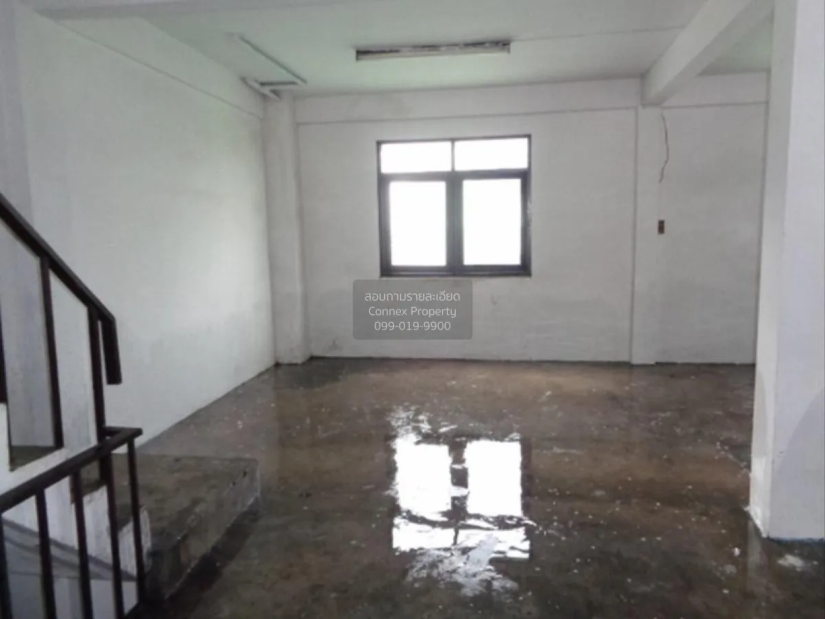 ขายอาคารพาณิชย์ ติดถนนใหญ่ เสรีไทย 2 คูหาติดกัน  บางกะปิ เขต บางก