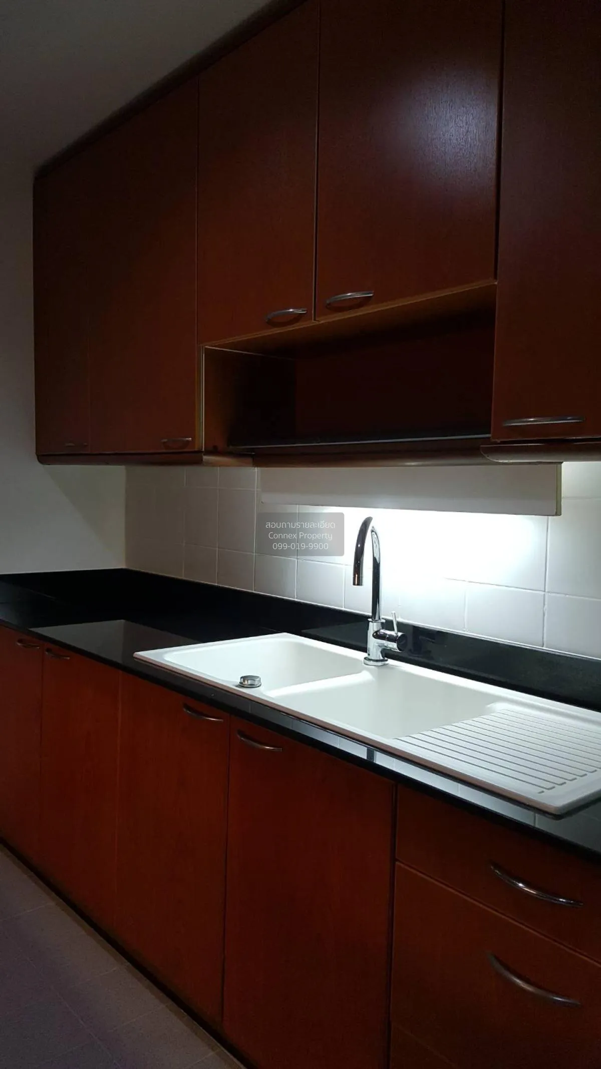 FOR RENT Apartment , suan phinit exclusive apartment , BTS-Saint 