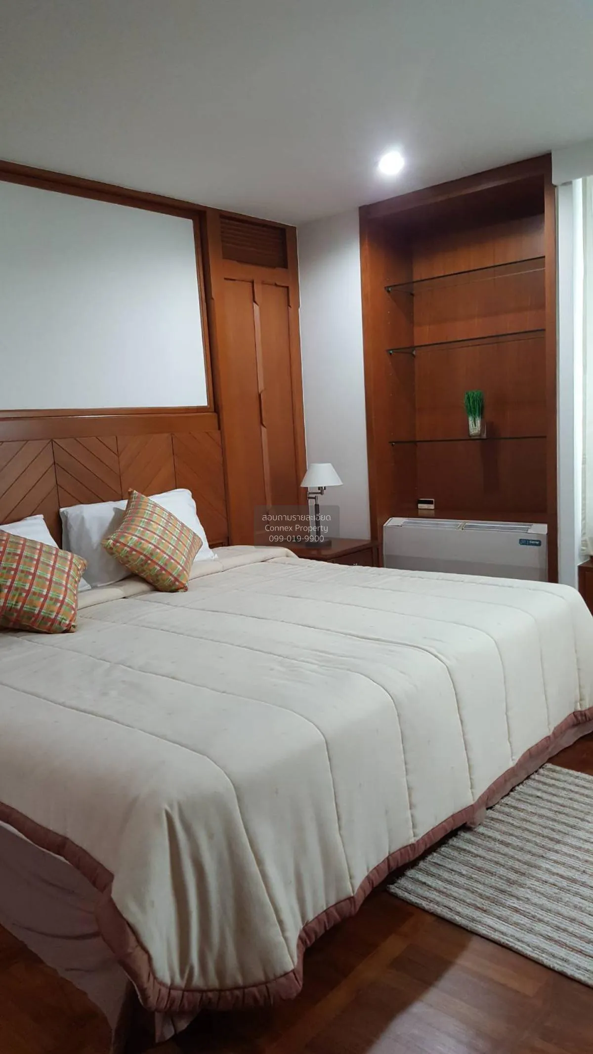 FOR RENT Apartment , suan phinit exclusive apartment , BTS-Saint 