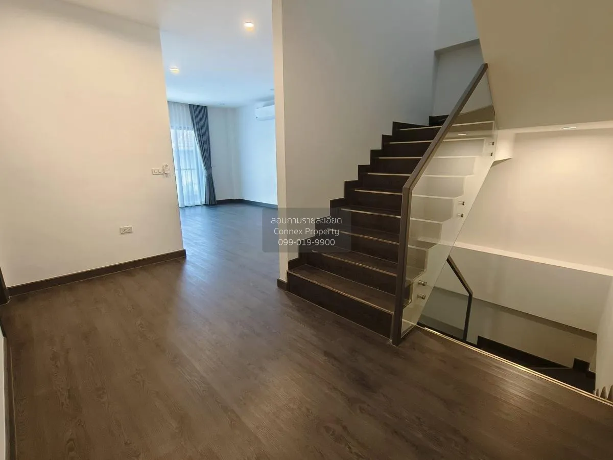For Sale 3-storey single house, Sukhumvit 65 , Phra Khanong Nuea 
