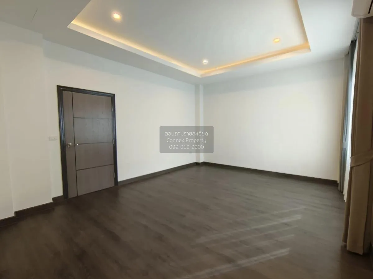 For Sale 3-storey single house, Sukhumvit 65 , Phra Khanong Nuea 