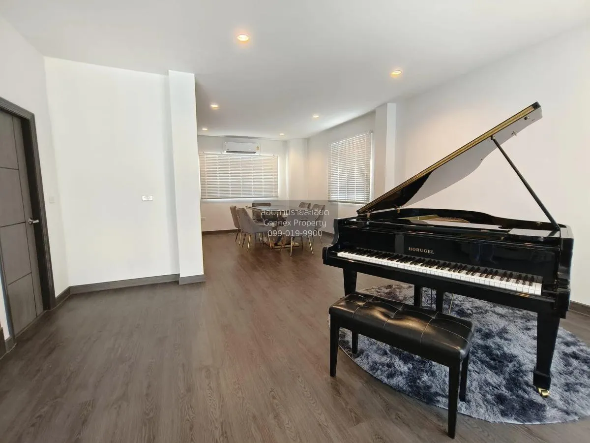 For Sale 3-storey single house, Sukhumvit 65 , Phra Khanong Nuea 