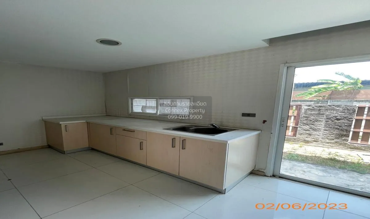 For Sale Townhouse/Townhome  , Deluxe Town Ramintra , Tha Raeng , 4