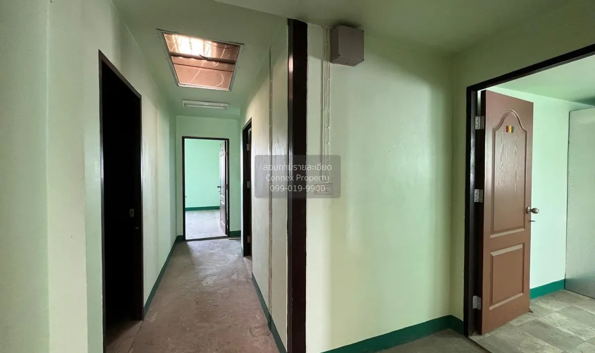 For Sale Commercial building, 3.5 storey, 2 attached units, Prach 2