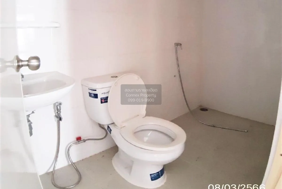 ขายอาคารพาณิชย์ 3 ชั้น 3 คูหา ซอย ในหมู่บ้าน บางใหญ่ บางใหญ่ นนทบ