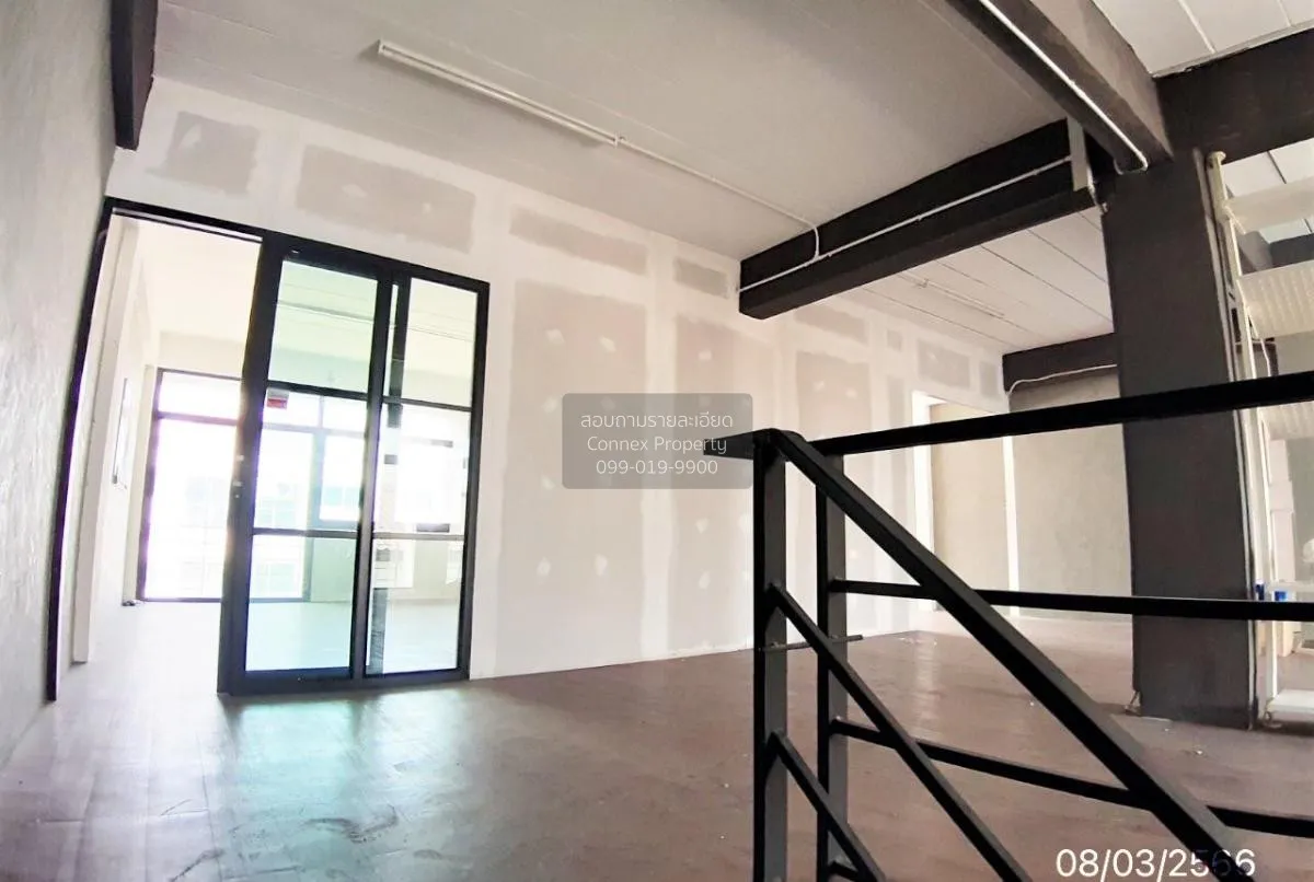 ขายอาคารพาณิชย์ 3 ชั้น 3 คูหา ซอย ในหมู่บ้าน บางใหญ่ บางใหญ่ นนทบ