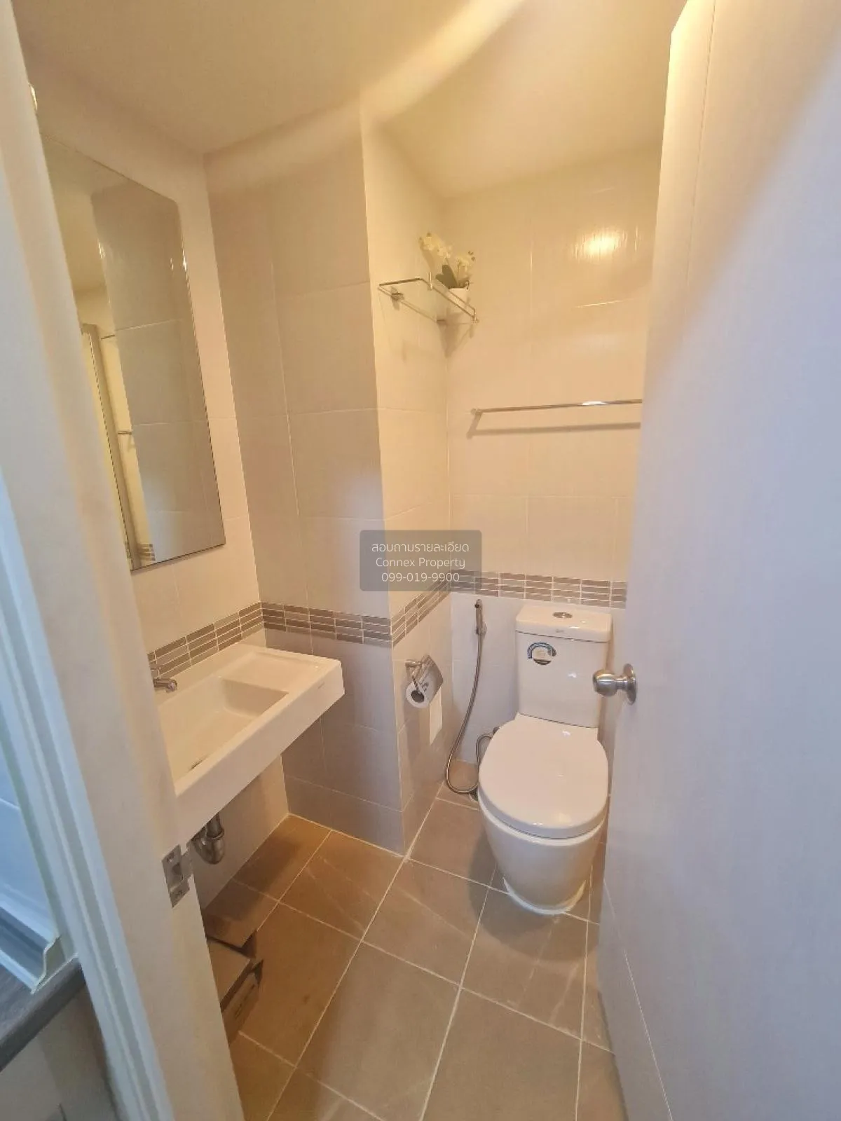 ขายคอนโด  ลุมพินี เพลส บางนา กม.3 บางนา เขต บางนา กรุงเทพ CX-8425