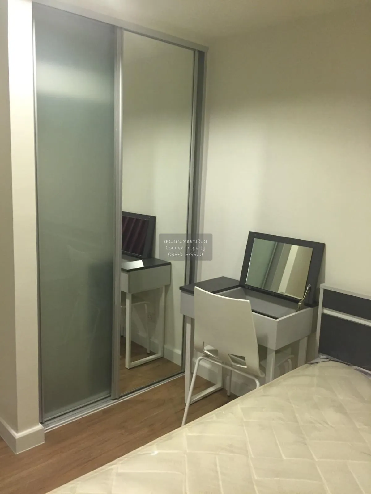 เช่าคอนโด  เดอะ คริส รัชดา 17 MRT-สุทธิสาร ดินแดง เขต ดินแดง กรุง