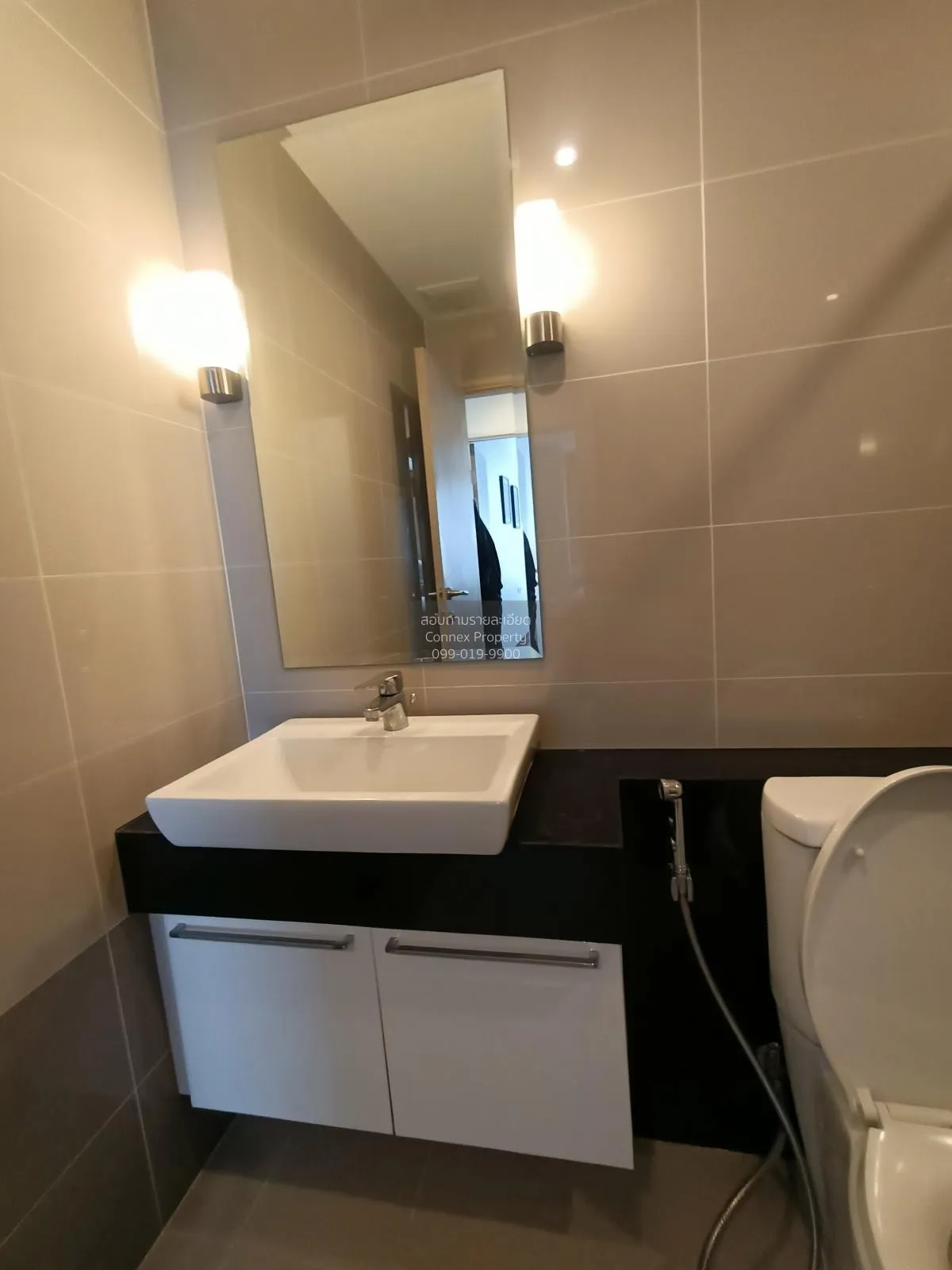 เช่าคอนโด  ศุภาลัย ไลท์ สาทร - เจริญราษฎร์ BTS-สุรศักดิ์ บางโคล่ 