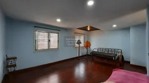 ขายทาวน์เฮ้าส์/ทาวน์โฮม  วราธรวิลล์ พัฒนาการ 44 สวนหลวง เขต สวนหลวง กรุงเทพ CX-84579