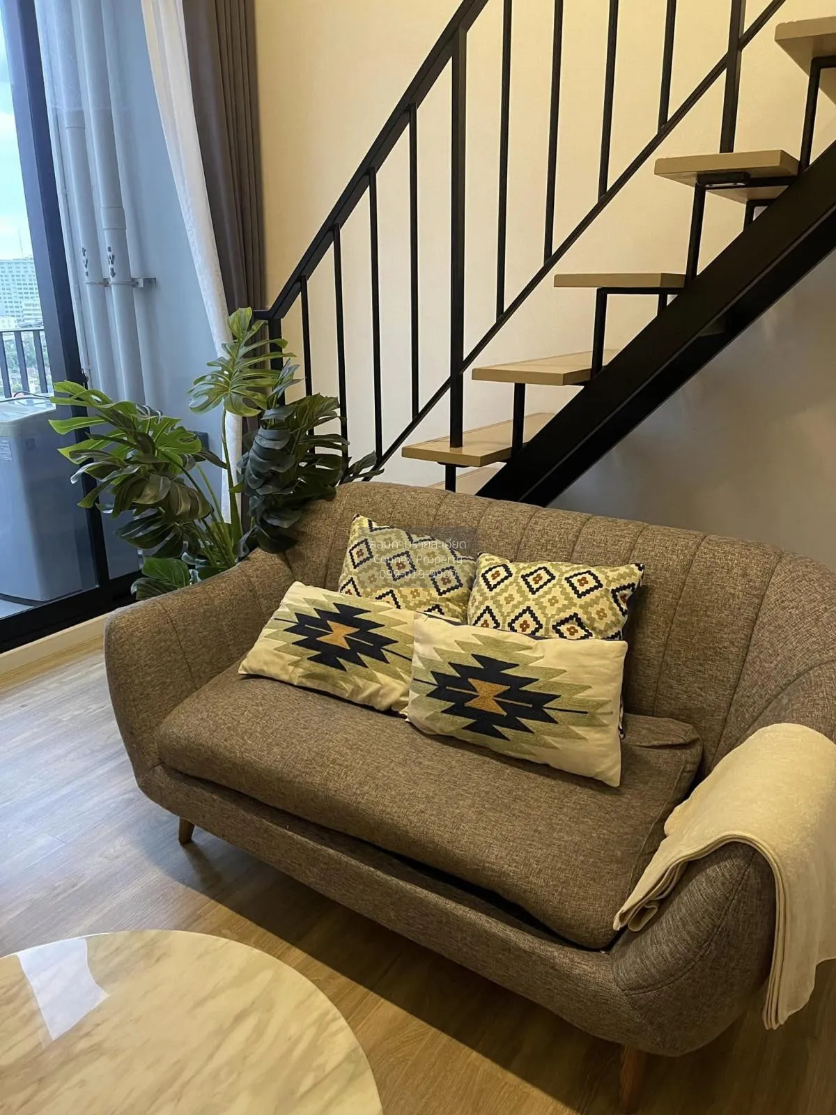 เช่าคอนโด  บลอสซั่ม คอนโด แอท แฟชั่น ดูเพล็กซ์ คันนายาว เขต คันนา 2