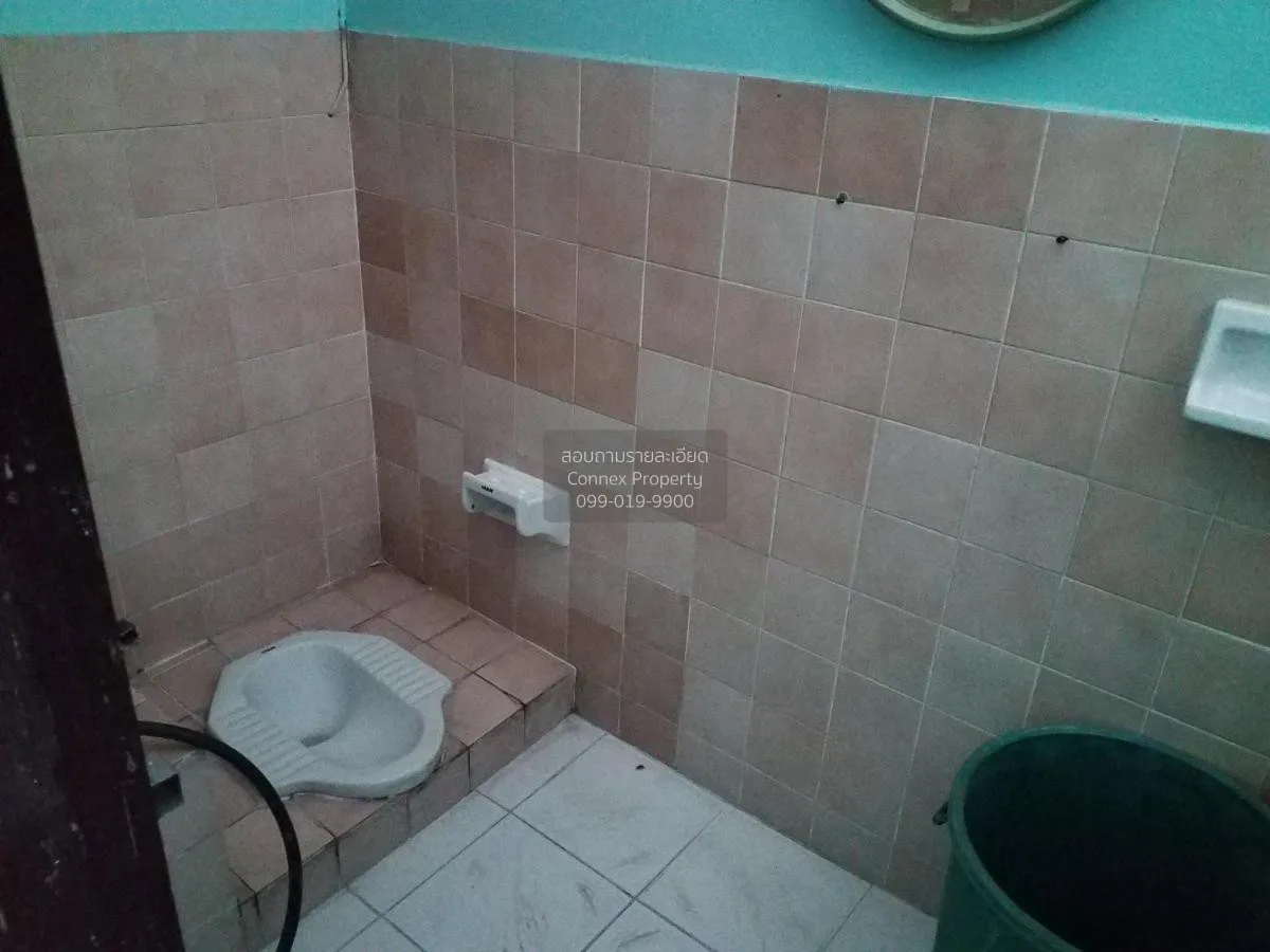 For Sale Commercial building, 3 storey, Soi Ban Suan - Phraya Saj