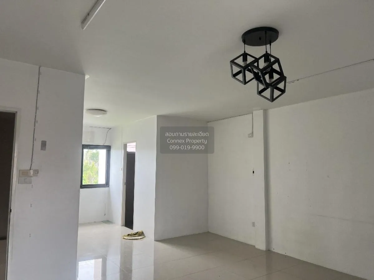 For Sale Commercial building, 3 storey, Soi Mit Samphan , Samet ,