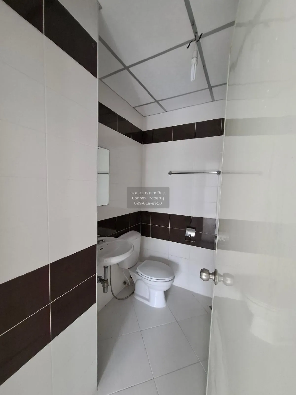 For Sale Commercial building, 4 storey, Pornthep Garden Ville Ban