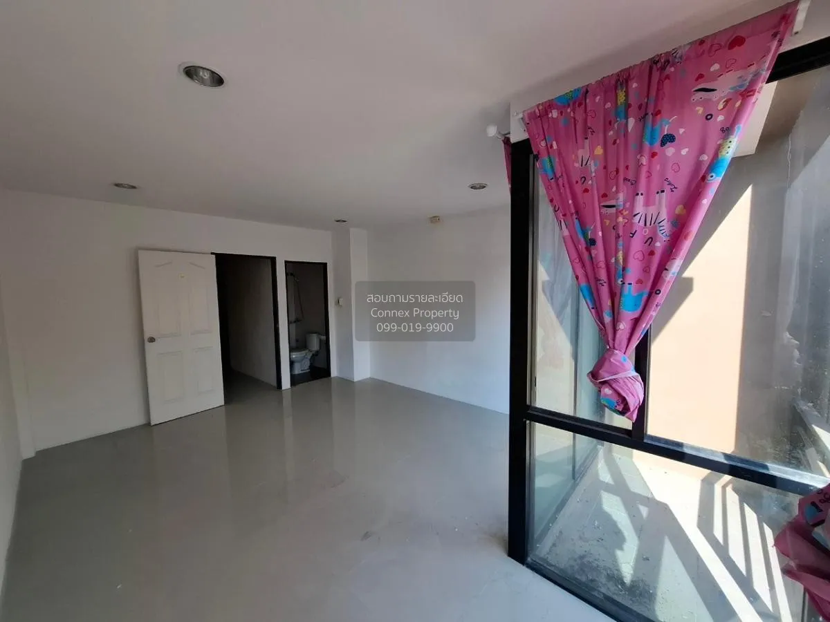 For Sale Commercial building, 3 storey, Na Kluea - Khao Mai Kaew 