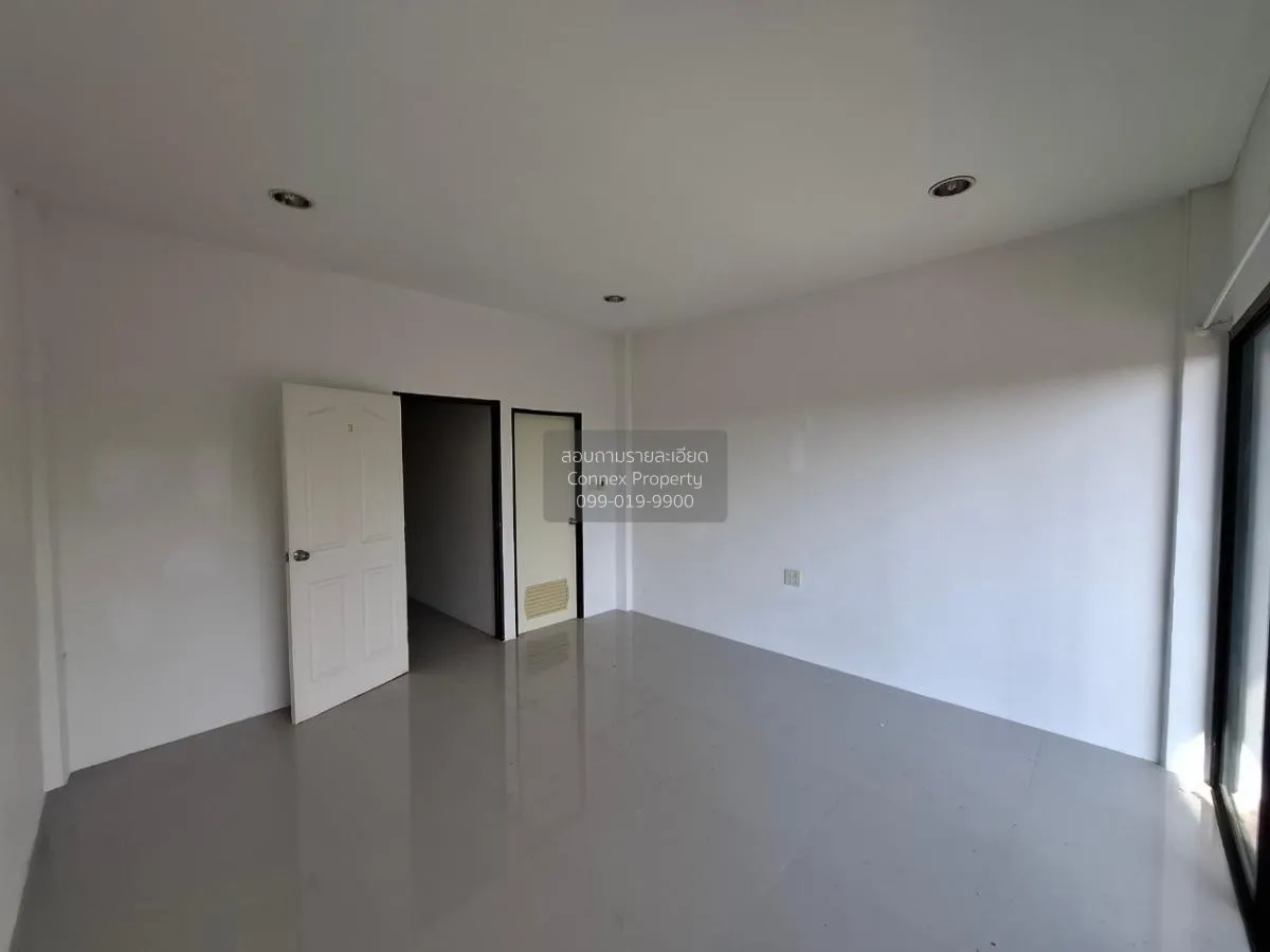 For Sale Commercial building, 3 storey, Na Kluea - Khao Mai Kaew 