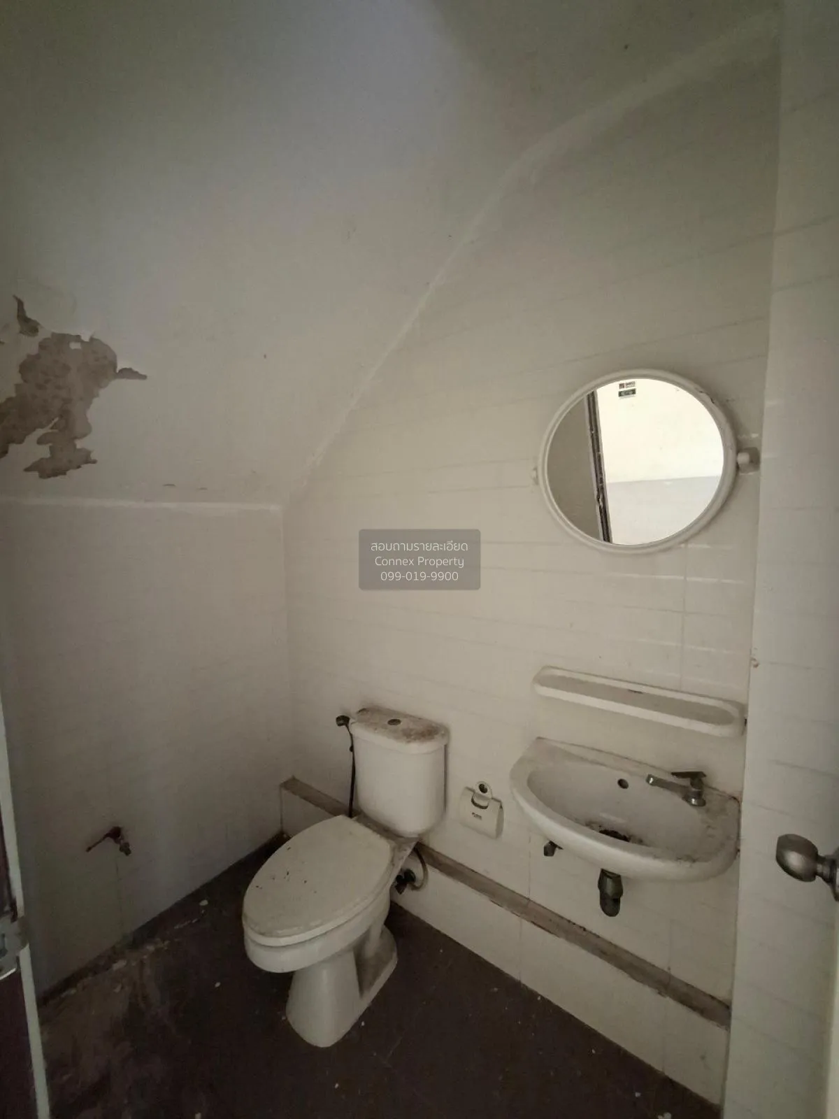 For Sale Commercial building, 3 storey, Na Kluea - Khao Mai Kaew 