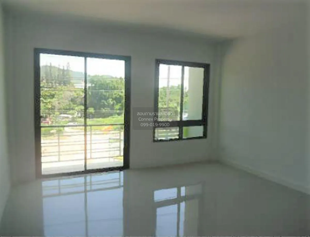 For Sale Commercial building, 3 storey, 2cavern, Ban Mueang Thong