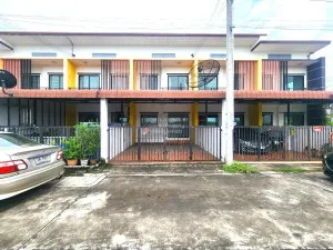 For Sale Townhouse/Townhome  , Century View Nong Kakha - Nong Hong , Map Pong , Phan Thong , Chon Buri , CX-85422