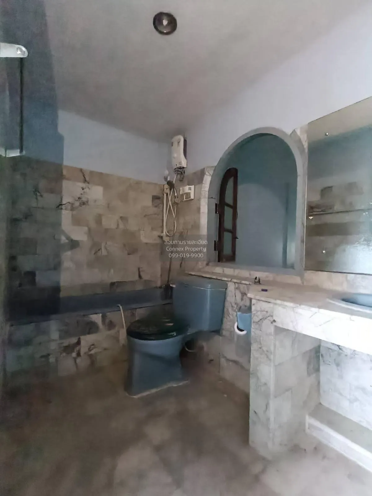 ขายทาวน์เฮ้าส์/ทาวน์โฮม  บ้านบุษราคัมริมน้ำ อรุณอมรินทร์ เขต บางก