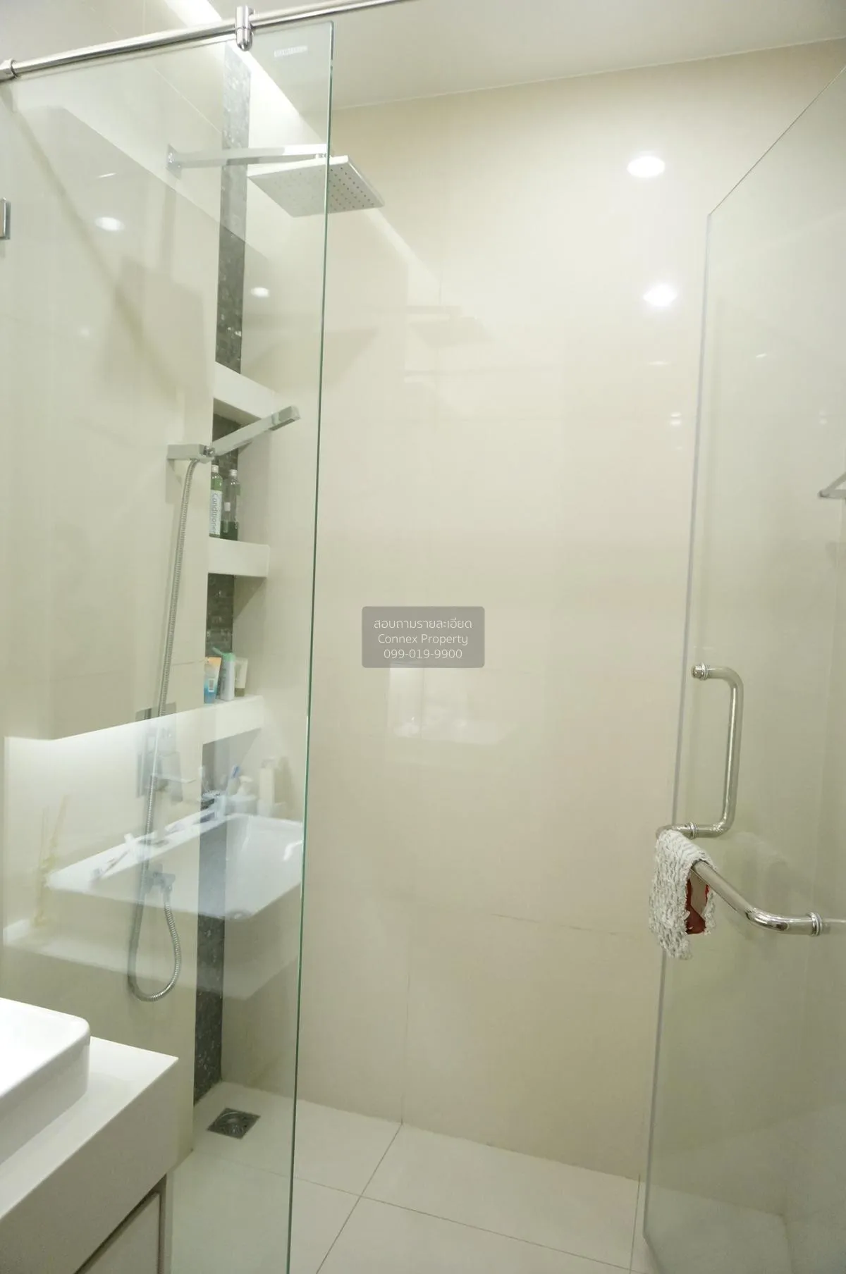 เช่าคอนโด  แม่น้ำ เรสซิเดนท์ BTS-สะพานตากสิน วัดพระยาไกร เขต บางค