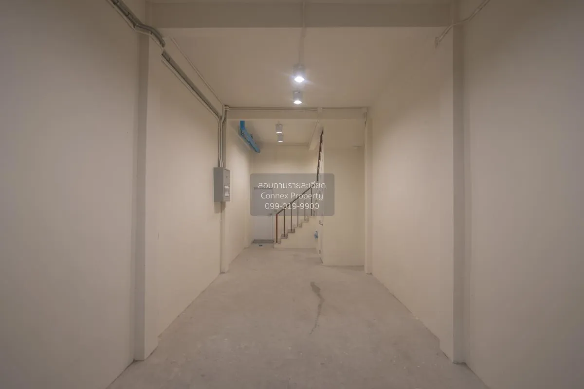 For Sale Commercial building 4 floors + 1 rooftop, Yaowarat - Cha 2